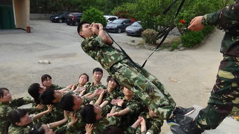 凝聚力量，超越自我——记13级酒店管理5班拓展训练活动